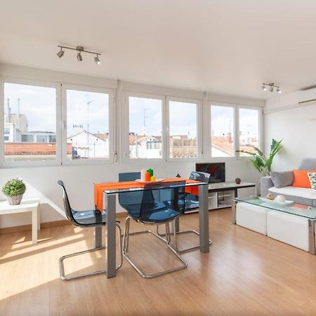 Apartamento Atico Las Letras - Alojamiento De Temporada Madrid Exteriör bild