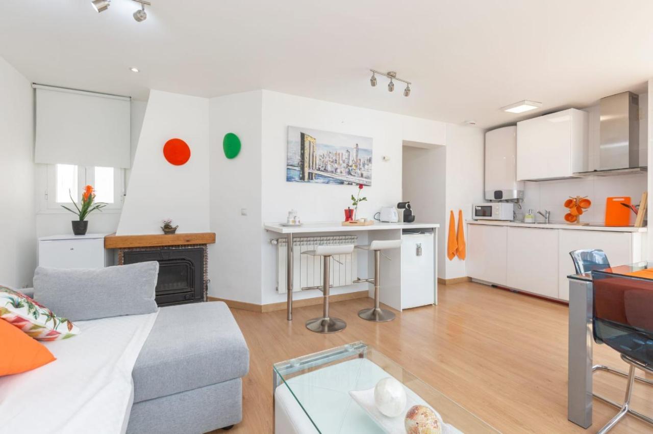 Apartamento Atico Las Letras - Alojamiento De Temporada Madrid Exteriör bild