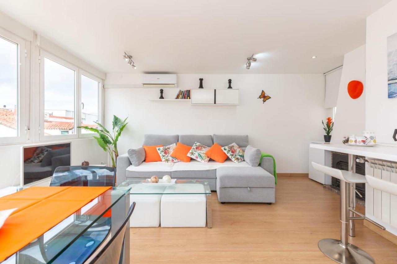 Apartamento Atico Las Letras - Alojamiento De Temporada Madrid Exteriör bild